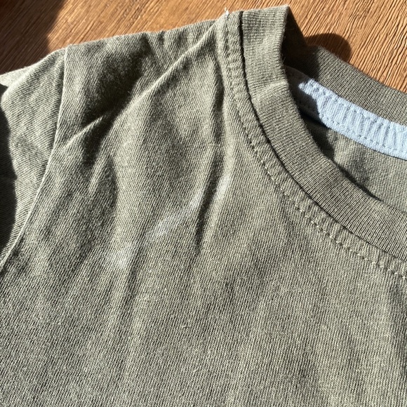 H&M Bundle of Boys Tees (4) - Picture 10 of 15